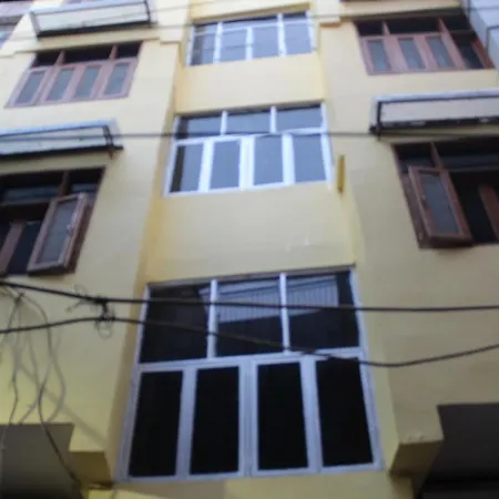 Delhi Inn